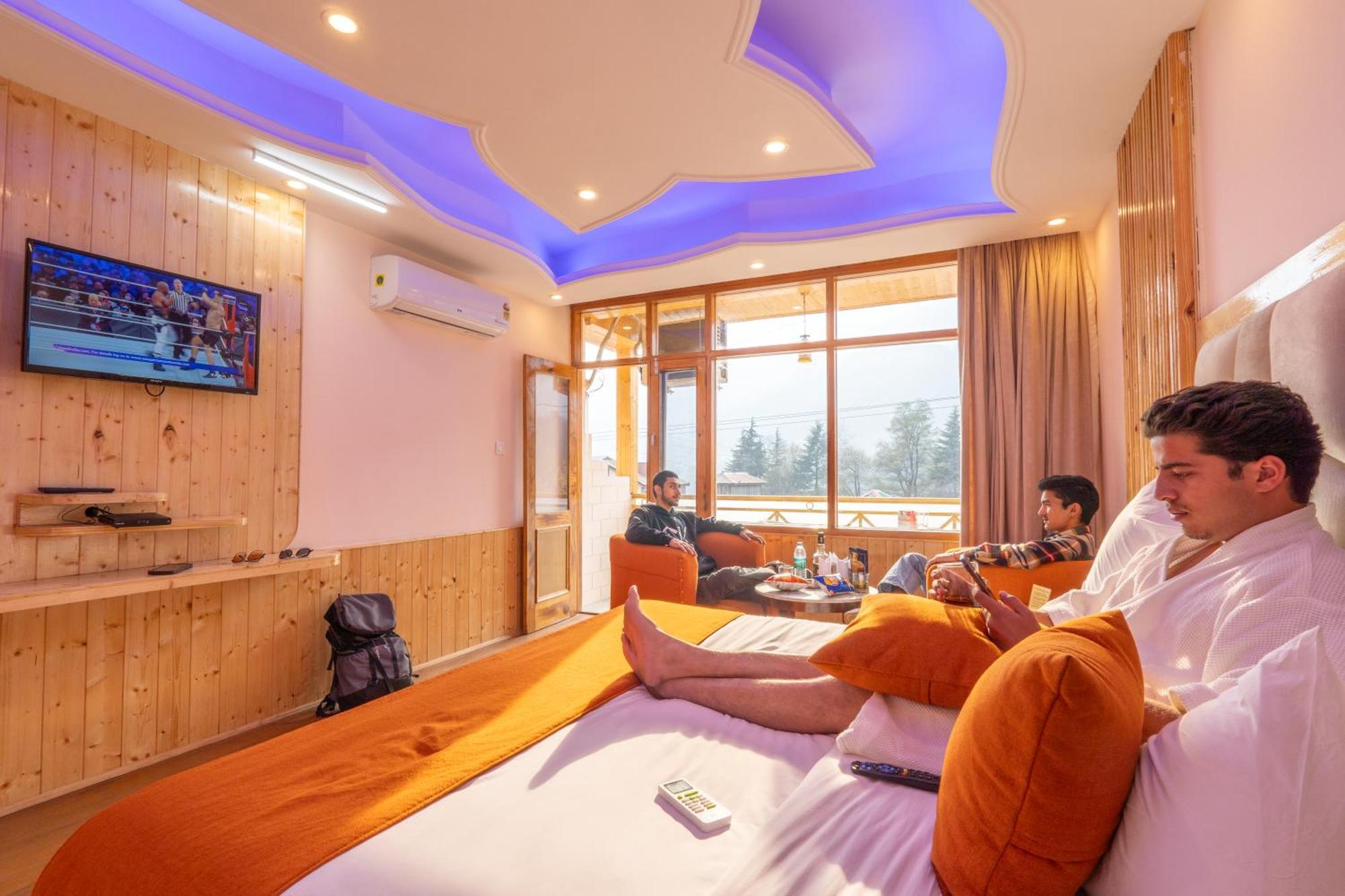 Hill River Resort By West Western Manali  Ngoại thất bức ảnh