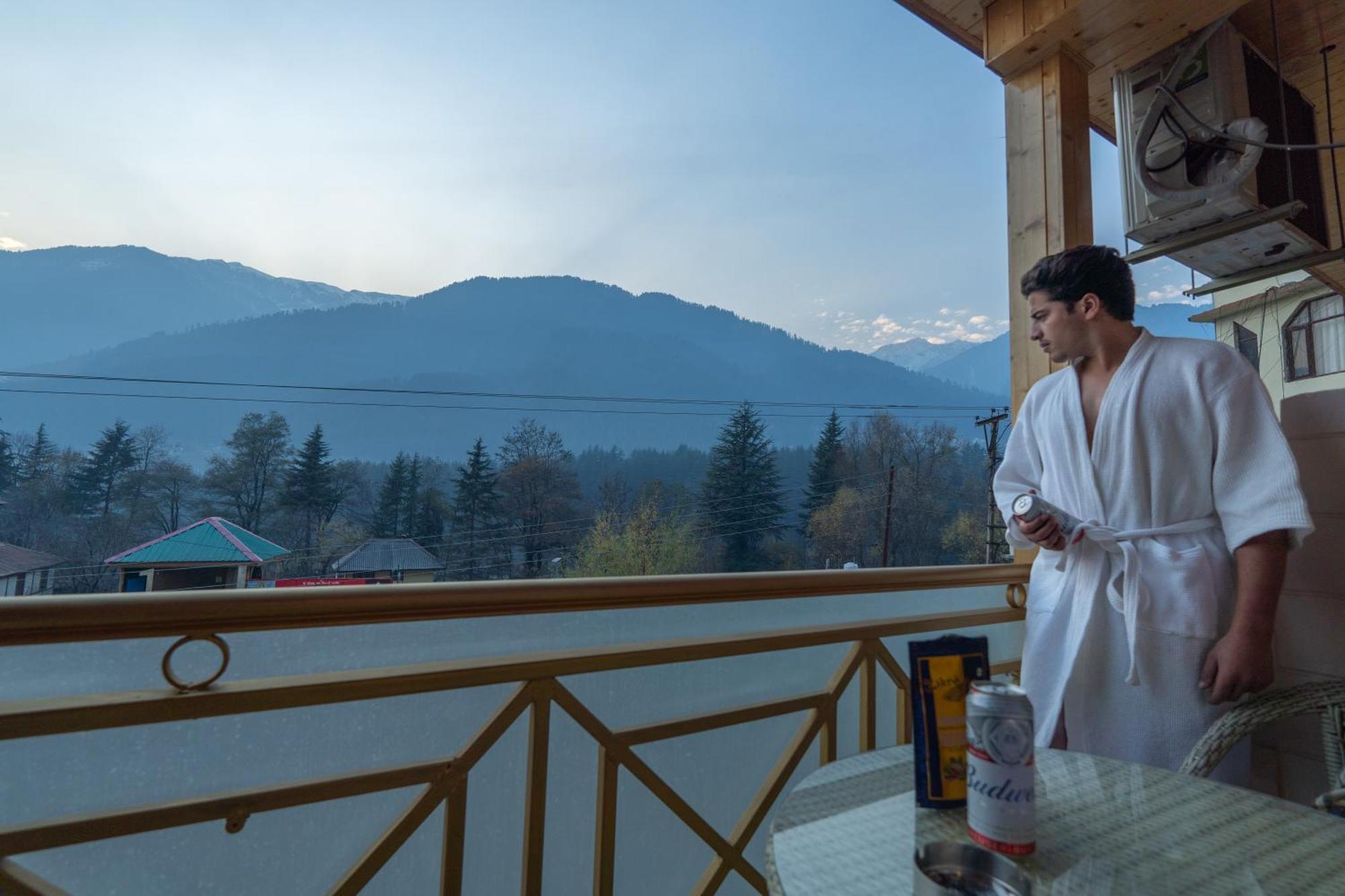Hill River Resort By West Western Manali  Ngoại thất bức ảnh