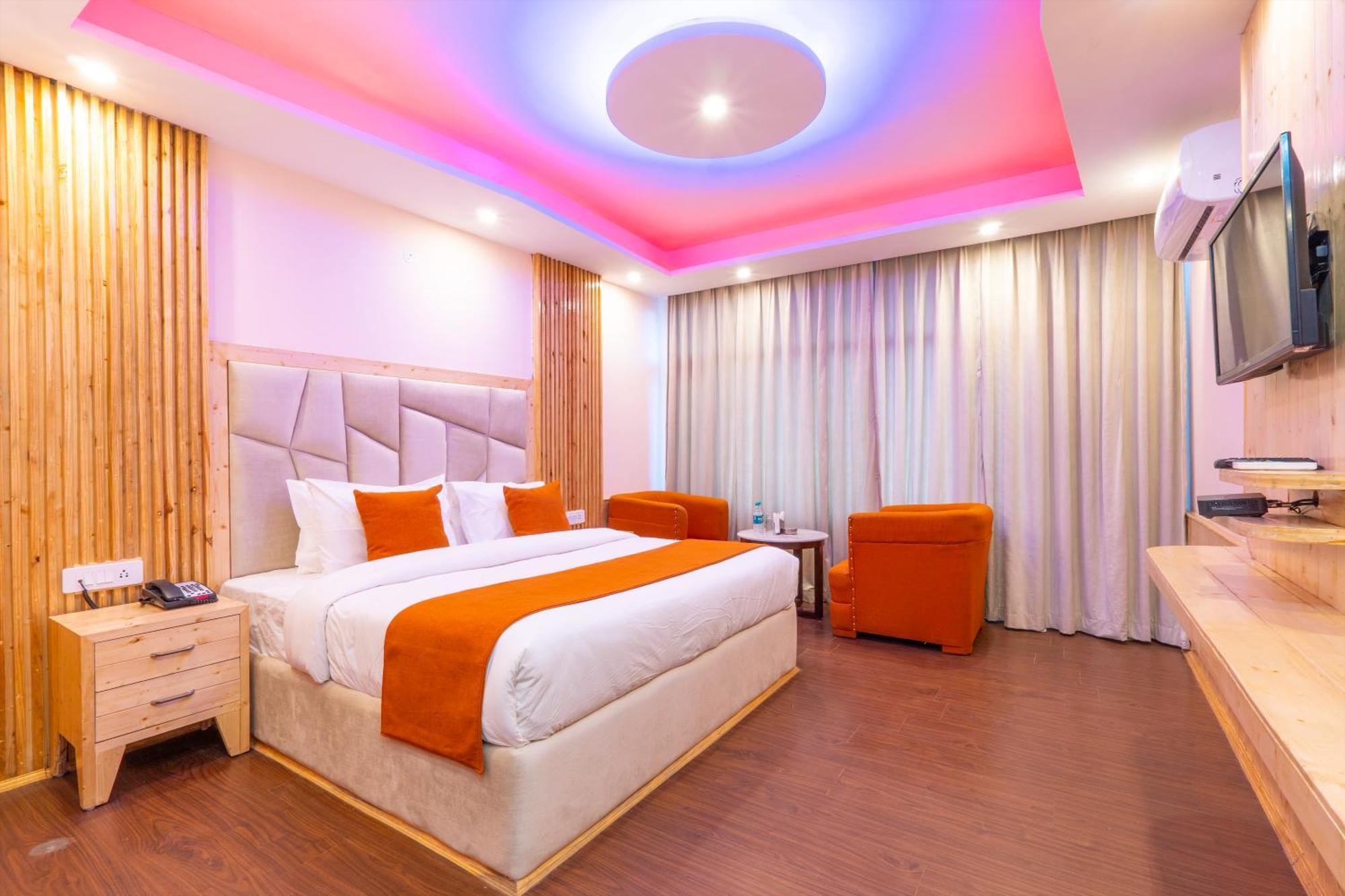 Hill River Resort By West Western Manali  Ngoại thất bức ảnh